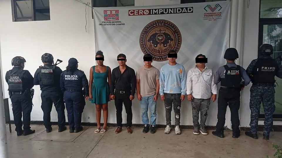 Cinco personas, incluyendo una cubana, detenidas en Tapachula por posesión de vehículo robado
