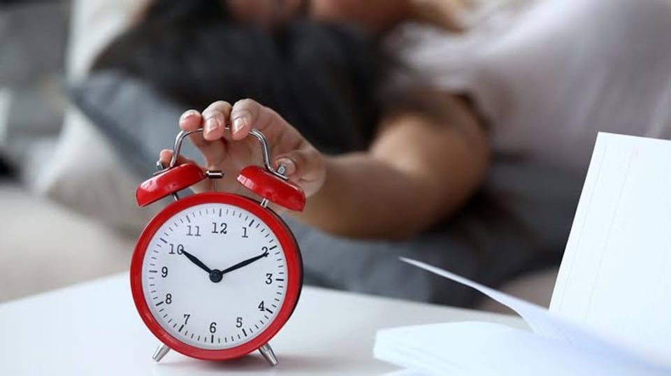 ¿Adiós al cambio de hora? Trump empuja para que el Senado apruebe el horario de verano permanente en EE.UU.