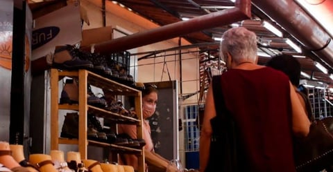Cuba Flexibiliza Reglas Financieras y Abre Depósitos en Dólares para Mipymes