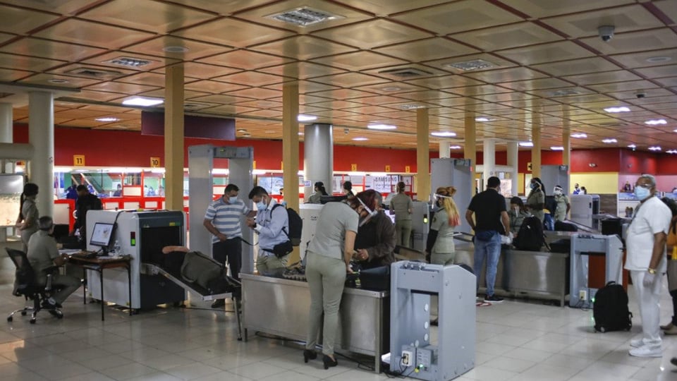 ¡Tremendo bochinche! ¡El Gobierno cubano quitando impuestos como por arte de magia!