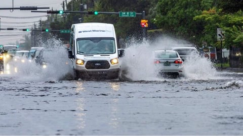 Miami se prepara para un fin de semana de lluvias intensas y posibles inundaciones