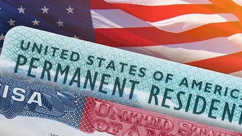 USCIS Refuerza Entrevistas para Green Card, Enfocándose en Vínculos Políticos