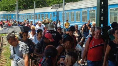 ¿Te quedaste a pie? Los trenes en Cuba se dan un freno por falta de combustible