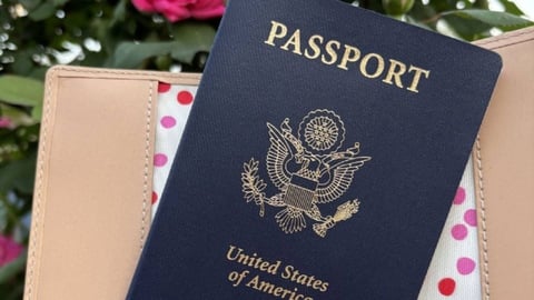 EE.UU. revocará pasaportes a padres con deudas de manutención infantil