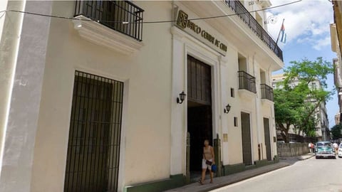 ¿Abre el banco en Cuba? ¡Llegó el capital privado a mover la platica!