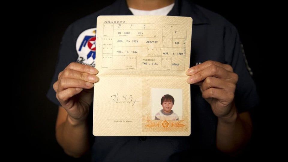 ¡Ojo! Que no te pegue el susto: el pasaporte gringo pa' los chamas todavía no pide carnet de los jefes