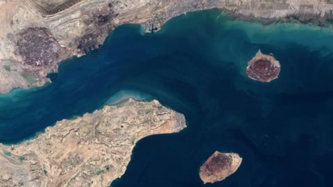 Trump da 48 horas a Irán para reabrir el Estrecho de Ormuz o enfrenta ataques