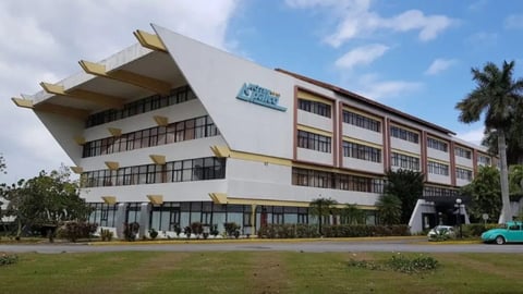 Hotel Palco ofrece comidas ante crisis alimentaria en La Habana