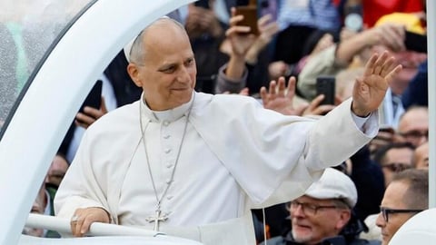 Cuba Invites Pope León XIV Amidst Economic Crisis and US Tensions