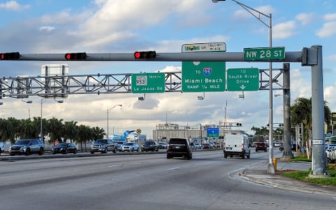 ¡Arrestado! Empleado de Miami-Dade vendía licencias de conducir falsas