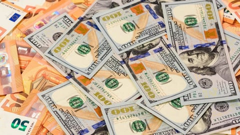 El dólar sigue subiendo en Cuba y rompe otra barrera