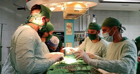 ¡Afloja la guayaba! Bebé Samuel le metió un susto a la familia y al hospital entero