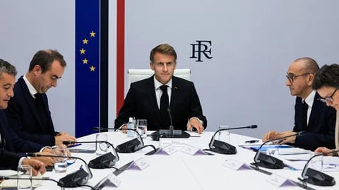 Macron culpa a la extrema izquierda por disturbios en Francia
