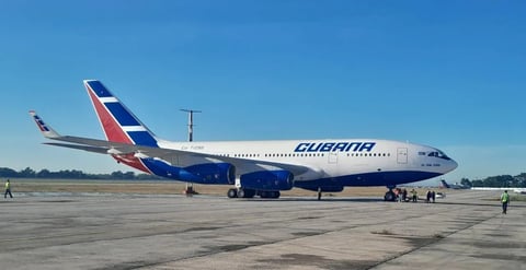 Cubana de Aviación Recorta Vuelos a España por Escasez de Combustible en Cuba