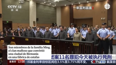 ¡La China no está en juegos! Fusila a 11 mafiosos de una sentada