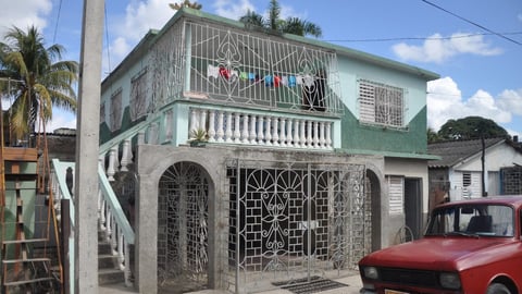 ¿Perderé mi casa en Cuba por vivir fuera? La nueva ley migratoria aclara el panorama