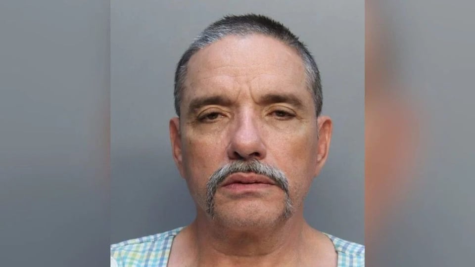 Hombre de Hialeah arrestado por amenaza de bomba falsa en Miami-Dade