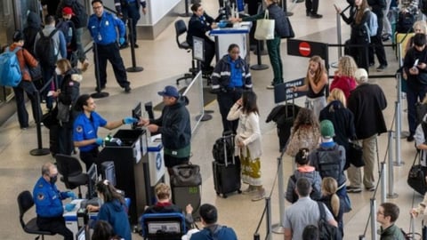 Aeropuertos de EE.UU.: Caos Persiste Pese a Pagos a TSA