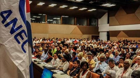 Aplazado Encuentro de Economistas en La Habana por Crisis en Cuba