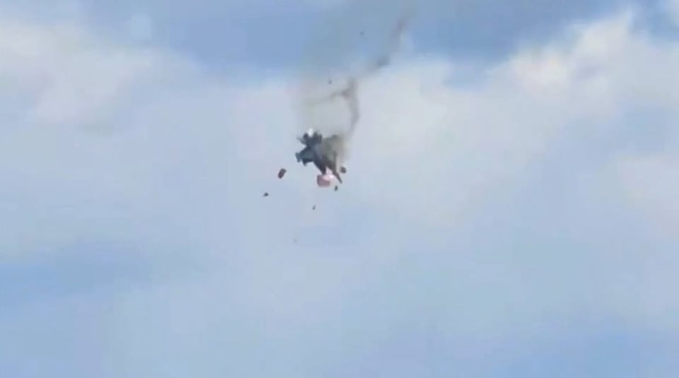 ¿Se le cayó el cielo encima? Aviones se dan ko'o en pleno show aéreo en EEUU