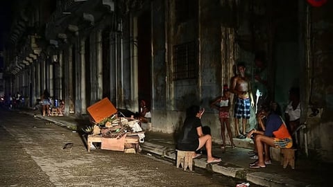 Cuba enfrenta apagones masivos: Más del 60% del país sin electricidad por crisis energética