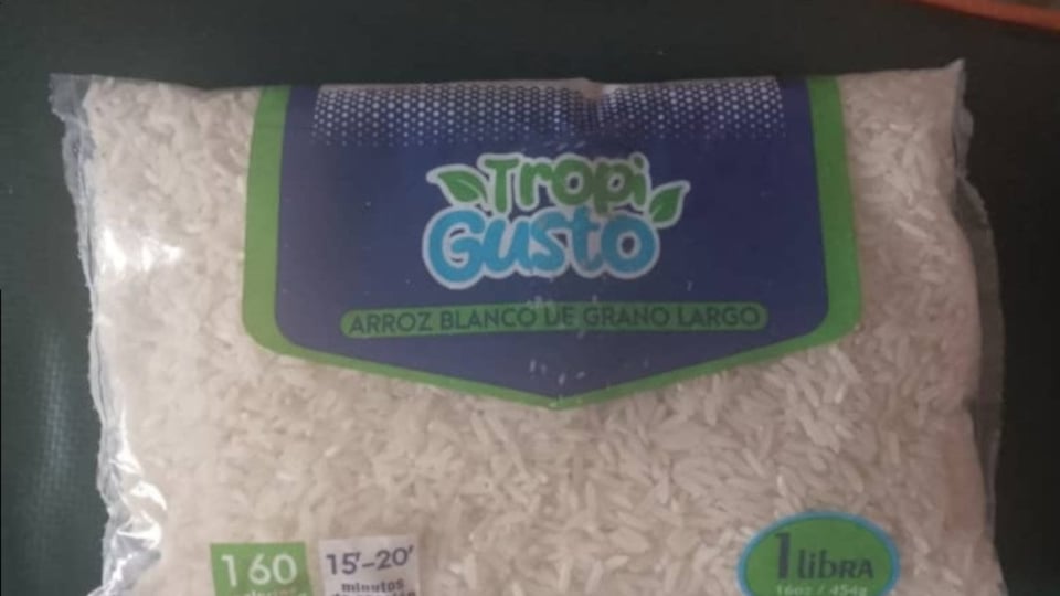 ¿Donde se metió la ayuda? ¡Vendiendo en la calle lo que mandaron pa' la gente!