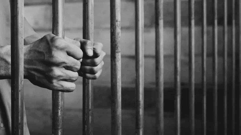 ¿Dos Muertos en Guantánamo? ¡En la Cárcel se Pone Bueno el Asunto!