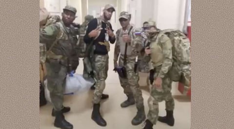 ¡Se los tragó la tierra! Madres cubanas claman por sus hijos ‘desaparecidos’ en la guerra rusa