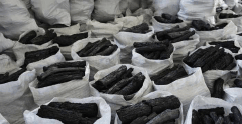 Críticas en Cuba por llamar “ecológico” al carbón vegetal ante la crisis energética