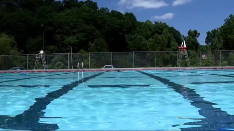 Tragedia en Florida: Joven se ahoga en piscina al no saber nadar