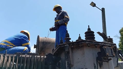 Incendio en Subestación Eléctrica de Caibarién Deja Comunidades a Oscuras
