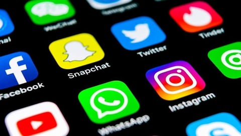 Reino Unido Prohibirá Redes Sociales a Menores de 16 Años