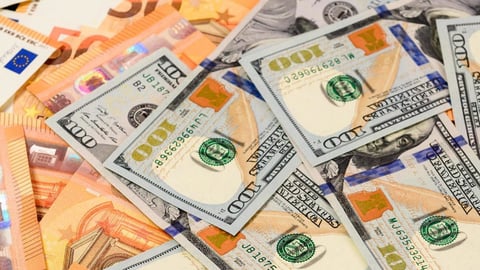 El Euro Vuela en el Mercado Informal Cubano, Dólar Mantiene Calma