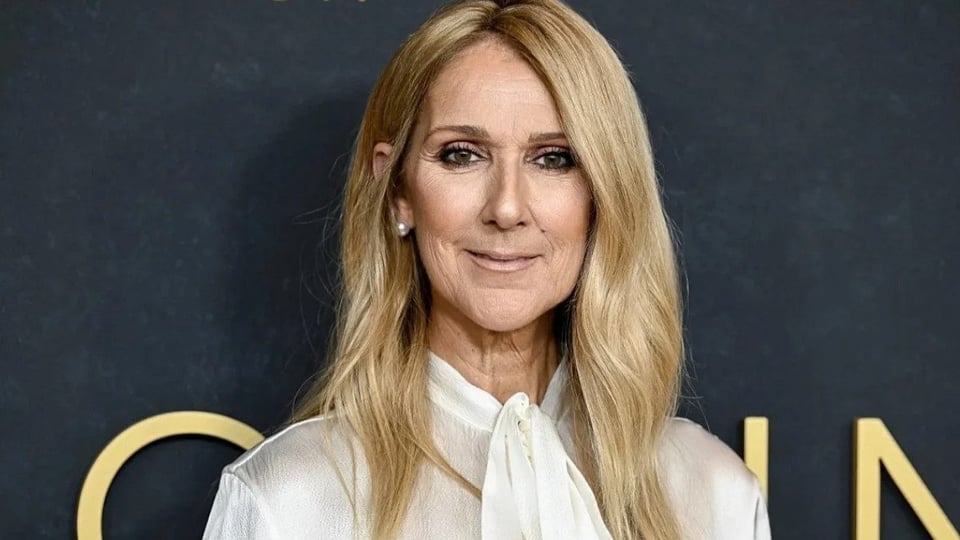 ¡Céline Dion Sale del Armario de la Enfermedad para Volver a los Escenarios de París!
