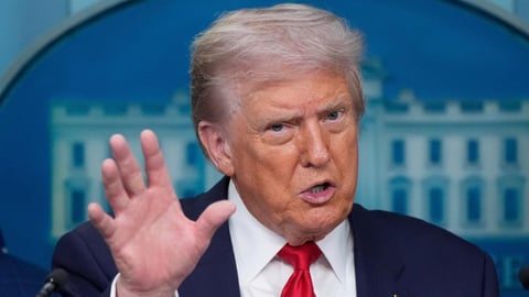 Trump Refuerza Sanciones a Cuba por Represión y Amenazas a EE.UU.