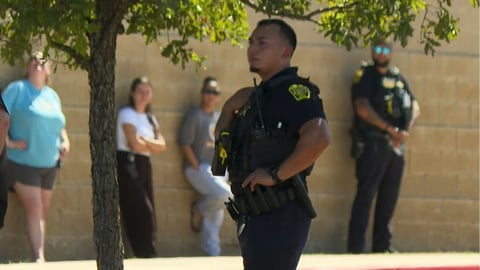 Profesor de Texas Despedido por Amenazar a Alumno con ICE