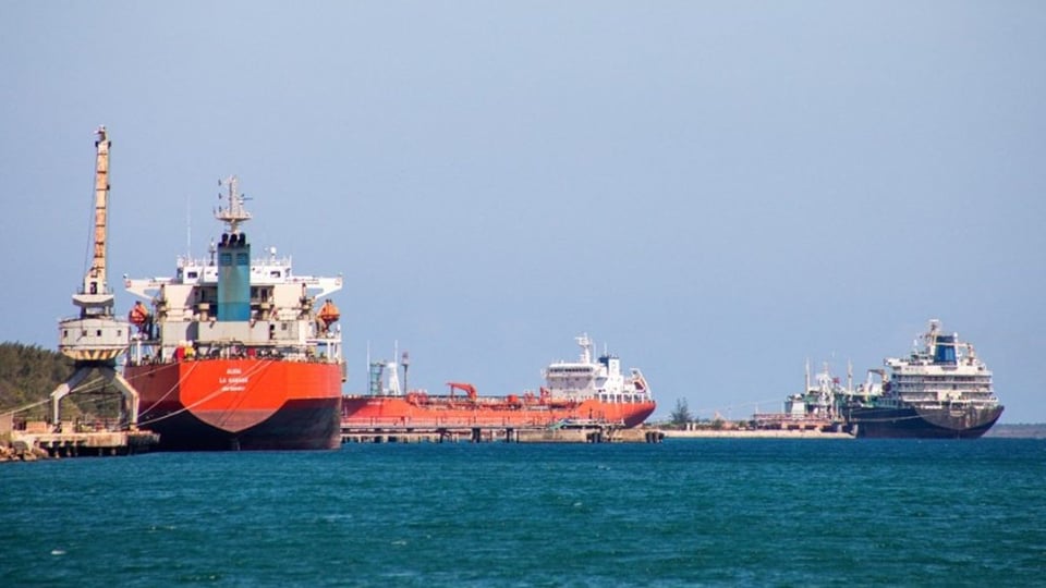 ¿Llega o no llega? Petrolero ruso desafía a EE.UU. y apunta a Cuba