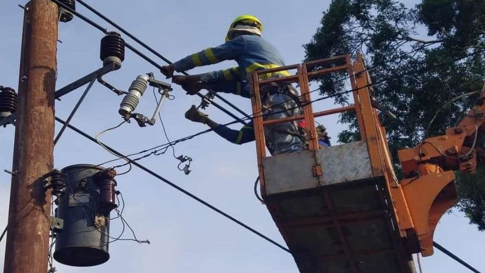 Cuba: Construcción y Energía Lideran Salarios, Brecha se Amplía