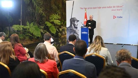 Cuba: Díaz-Canel Impulsa Autonomía Municipal para 'Comer lo de Casa'