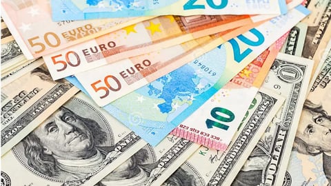 El Dólar Se Estabiliza en 500 CUP: Nuevo Nivel en el Mercado Informal Cubano