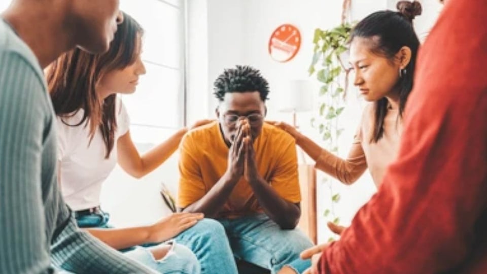 ¿Será que se van a meter en lío? Inmigrantes indocumentados le cogen miedo a declarar impuestos en EE. UU.