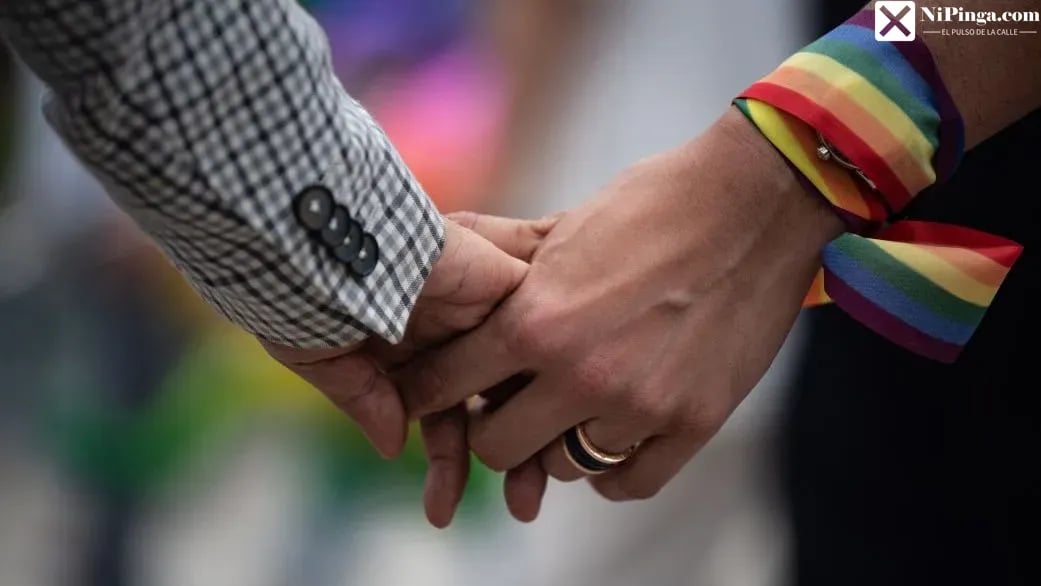 Casi Mil Uniones: El Reflejo de una Sociedad en Transición