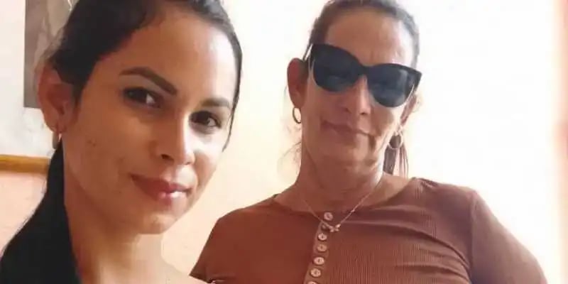 ¿Qué te pasa, Cienfuegos? ¡Llaman presa a mujer por hacer fotos a la policía!