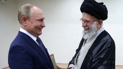 ¡Sacudida Mundial! Putin Llora a Jamenei y Acusa a EEUU de "Asesinato Cínico"