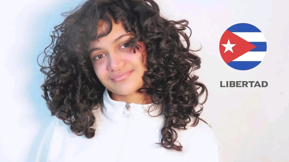 ¿Hackeadas y Aisladas? Influencer Cubana Denuncia Que No La Dejan Ni Hablar Ni Navegar