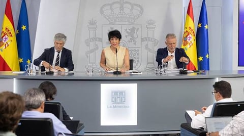 España Endurece Leyes de Extranjería y Asilo Ante Crisis Migratoria