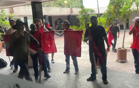 Cineasta Cubano Atacado en México por Simpatizantes del Gobierno