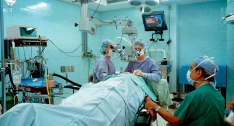 Cirugías Pendientes en Cuba: Entre el Embargo y la Crisis Estructural