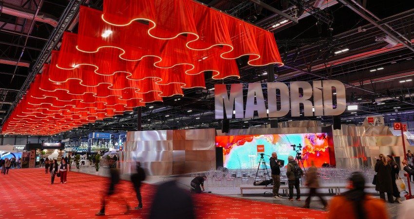 FITUR Madrid: Cuba se Queda Atrás en el Negocio del Turismo Caribeño