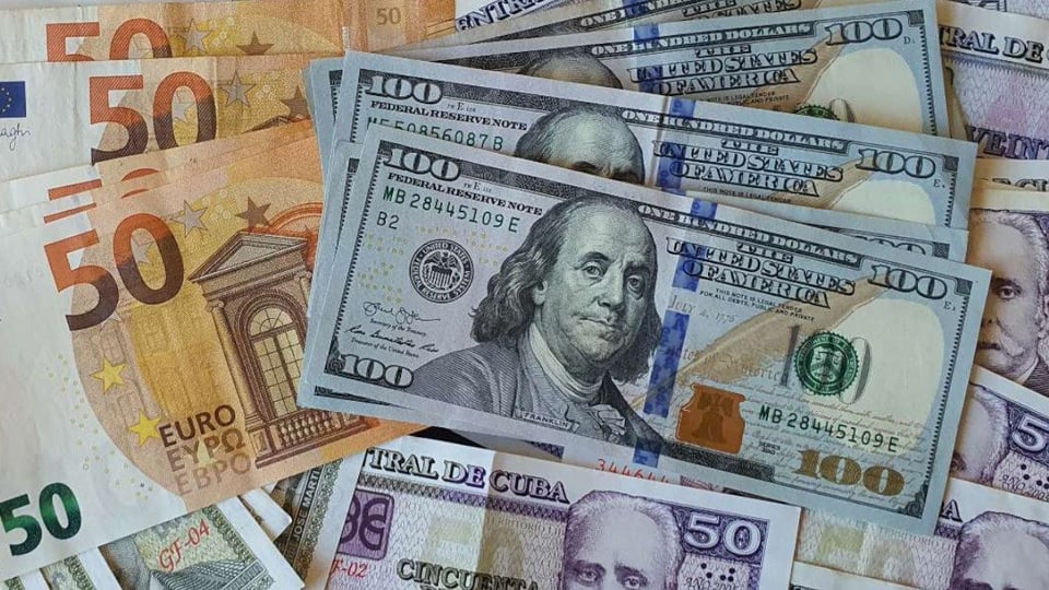 ¿Qué Le Pasó al Peso? Dólar Sube y MLC Se Desploma en Cuba, ¡Un Bochinche de Divisas!